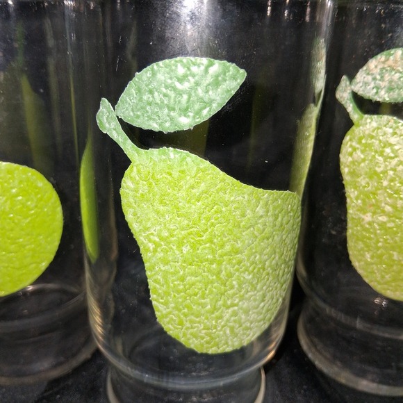 Set Of 3 Vintage Textured Fruit Motif Green Pear 5" Glass Tumblers - Picture 6 of 7